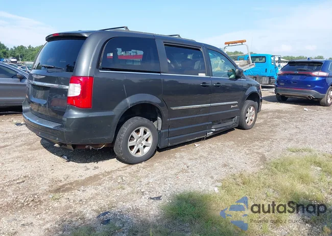 2C4RC1BG5CR127352: 43042852