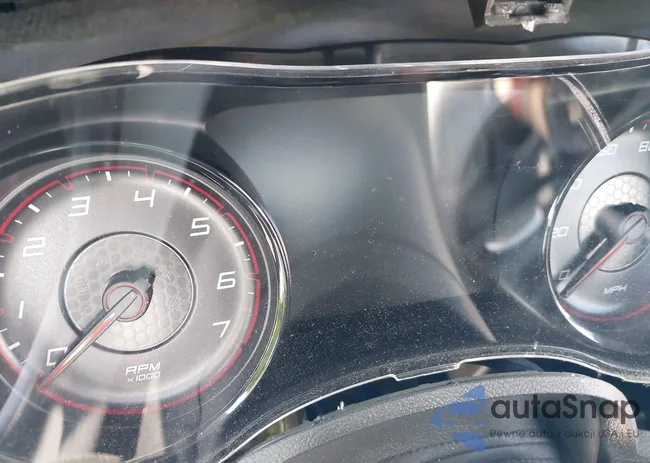 2C3CDXBG8JH297704: 43041883