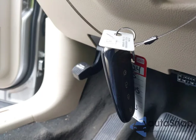 1FAHP2E81FG100106: 43042089