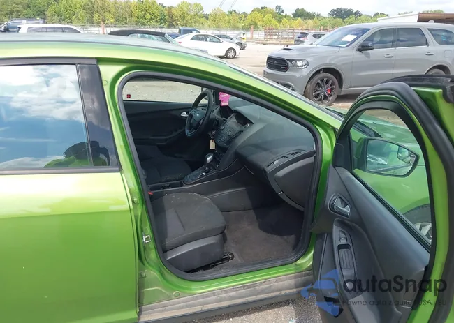 1FADP3K27JL281717: 43042230