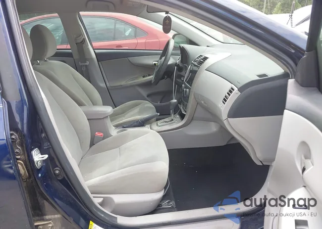 2T1BU4EE6BC562681: 43043348