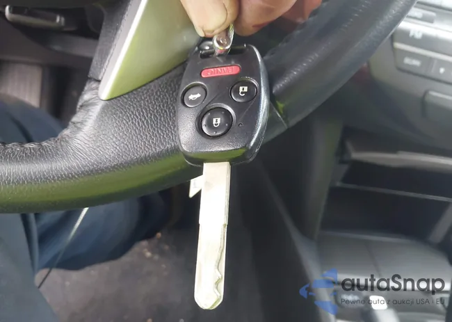 1HGCP3F85BA021335: 43043711