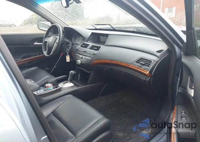 1HGCP3F85BA021335: 43043711