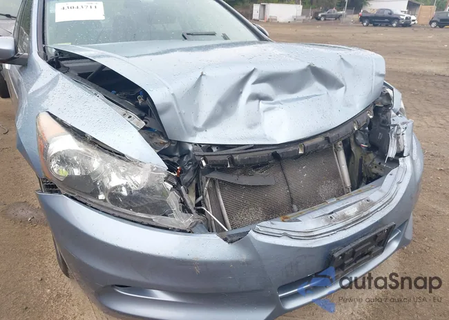 1HGCP3F85BA021335: 43043711