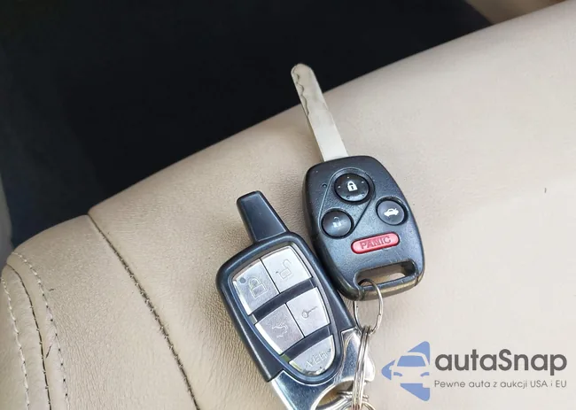 1HGCS22839A011198: 43043776