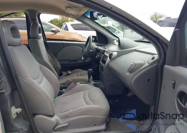 1G8AJ52F64Z114578: 43042884