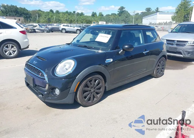 WMWXP7C51F2A59646: 43042956