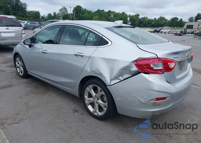 1G1BF5SM3H7179618: 43043090