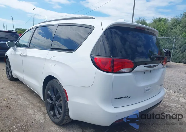 2C4RC1GG3LR250740: 43044392