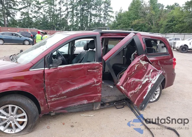 2C4RDGCG7KR691128: 43044708