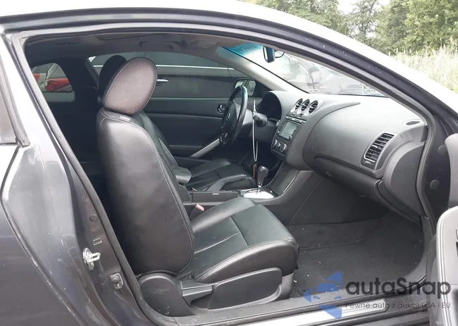 1N4AL2EP6DC208844: 43044740