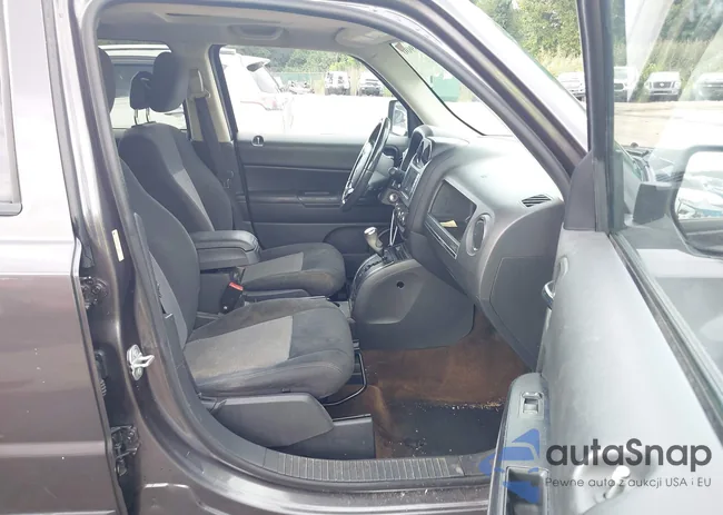 1C4NJPFB1FD157932: 43043900