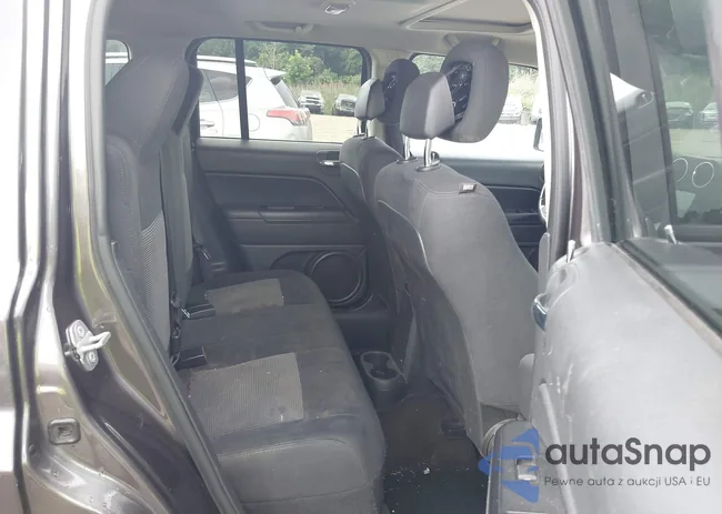 1C4NJPFB1FD157932: 43043900