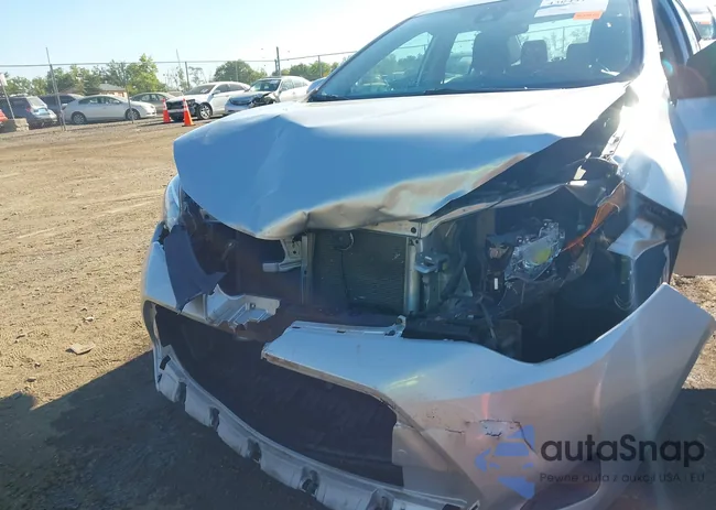 2T1BURHE4KC147738: 43044113