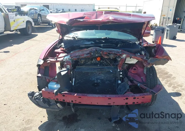 2C3CDXJG2JH126593: 43044134