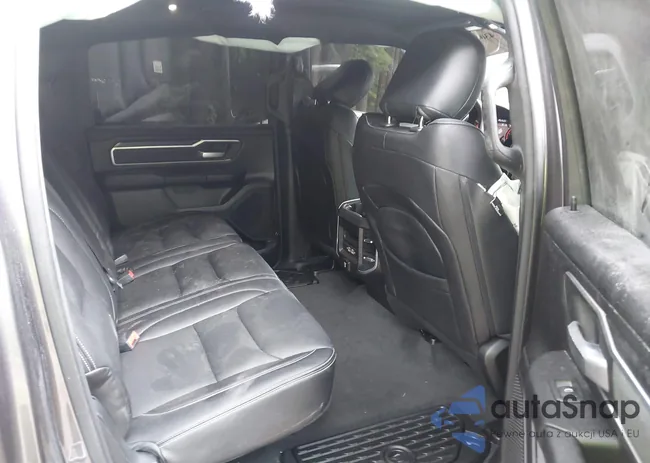 1C6SRFFT1NN194199: 43044178