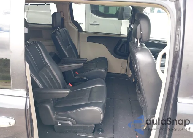 2C4RC1CG2DR625427: 43045304