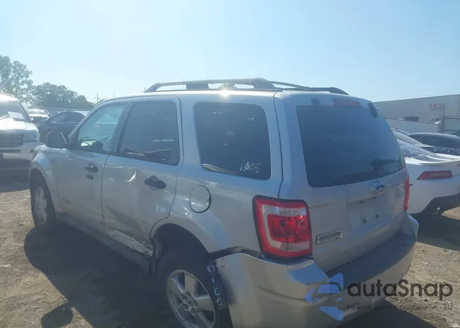 1FMCU03178KB59499: 43045314