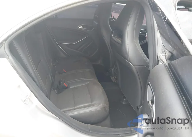 WDDSJ4EB4JN546706: 43045700