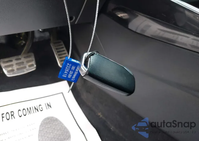 3KPF34AD3LE206130: 43045075