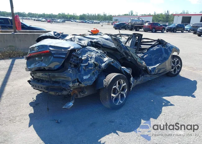 3KPF24AD1LE244927: 43046375