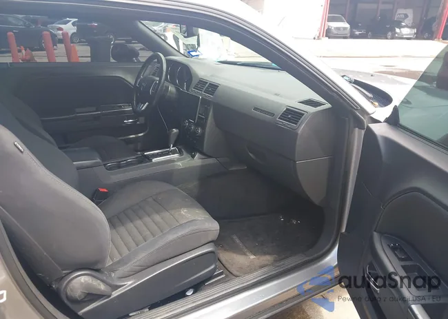 2C3CDYAG0EH299136: 43046460