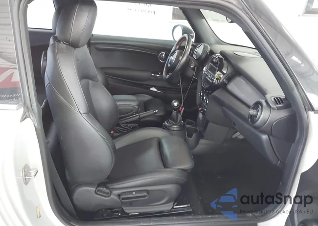 WMWXP5C54G2D70820: 43046545