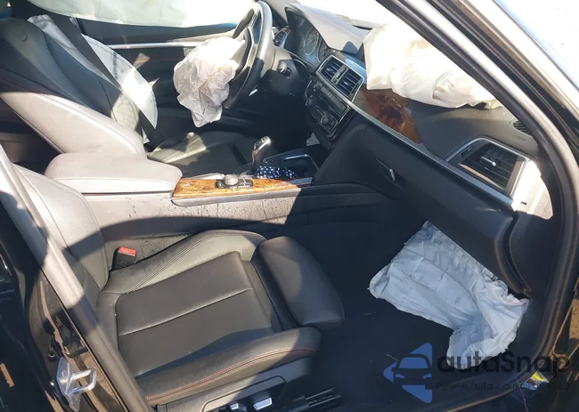 WBA8D9C52JEM33131: 43046667