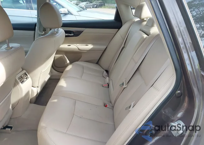 1N4AL3AP8DC227813: 43046767