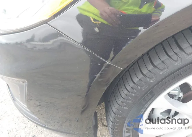 3FA6P0HD1LR145216: 43045887