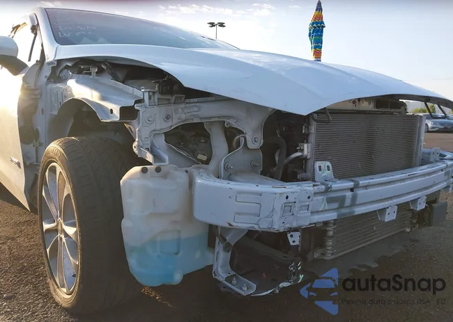 3FA6P0LU3KR200190: 43045895