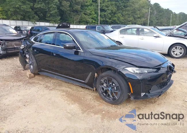 WBY43AW04RFS64398: 43045910