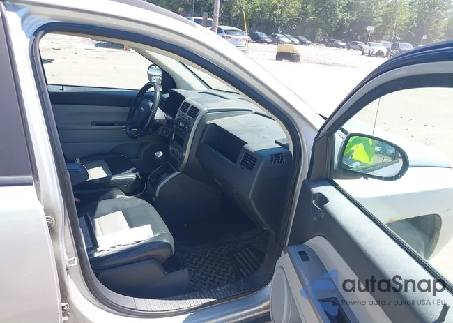 1J8FF57W87D586278: 43045997