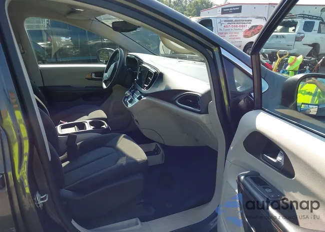 2C4RC1BGXHR816861: 43046161