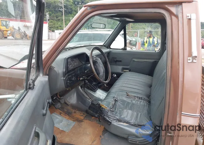 1FTHF26HXKNB25295: 43047343