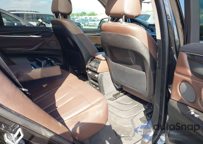 5UXKR0C58G0P20774: 43047534