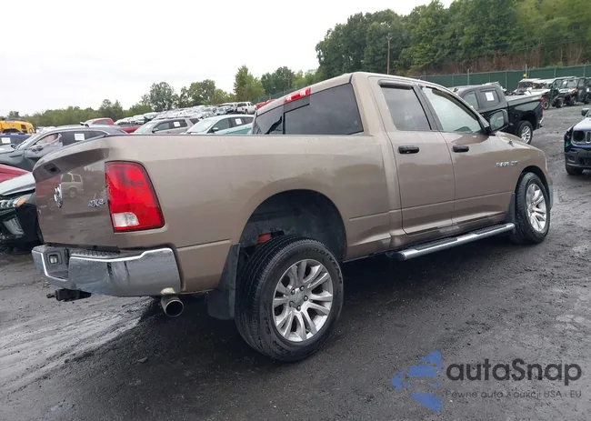 1D3HV18TX9S745355: 43047670