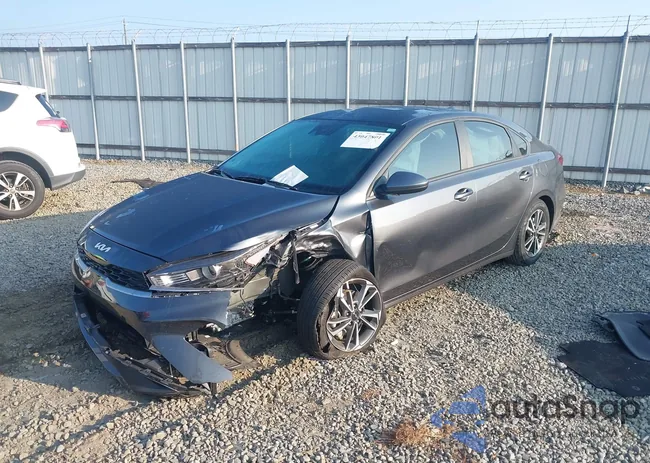 3KPF24AD5RE754688: 43047801