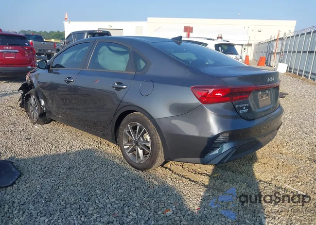 3KPF24AD5RE754688: 43047801