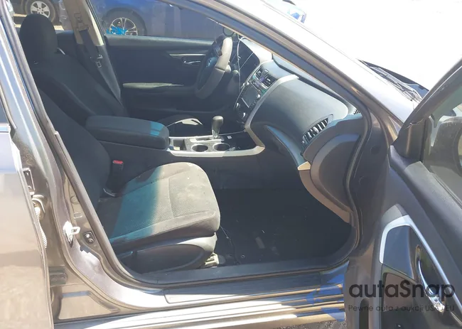 1N4AL3AP9EC112199: 43046873