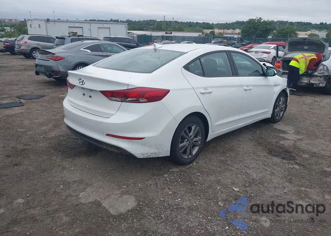 5NPD84LF3JH219427: 43046931