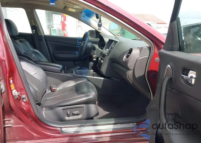 1N4AA51E79C851674: 43046986