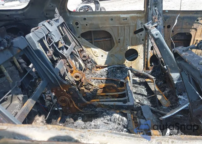 1FM5K7D83DGC77727: 43047110