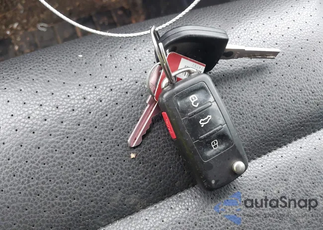 WVGAV7AX5GW563607: 43048253