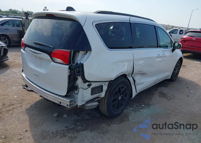 2C4RC1DG3MR543690: 43048304