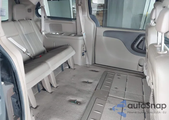 2C4RC1CG3ER238418: 43048440