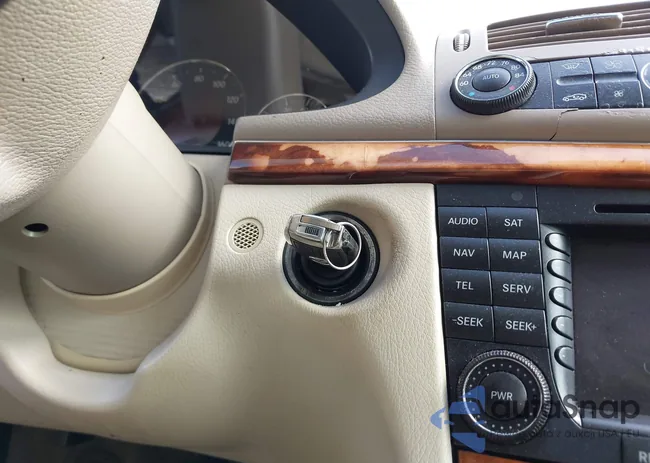 WDBUF65J25A634219: 43048444