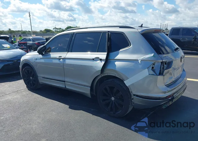 3VV3B7AX1MM119434: 43048530