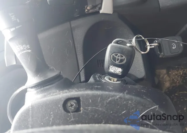 2T1BURHE1EC221640: 43048559