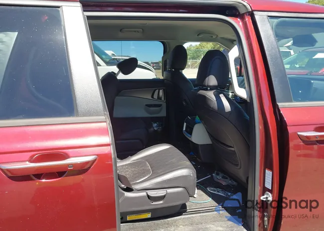 KNDNB4H33N6097771: 43048733